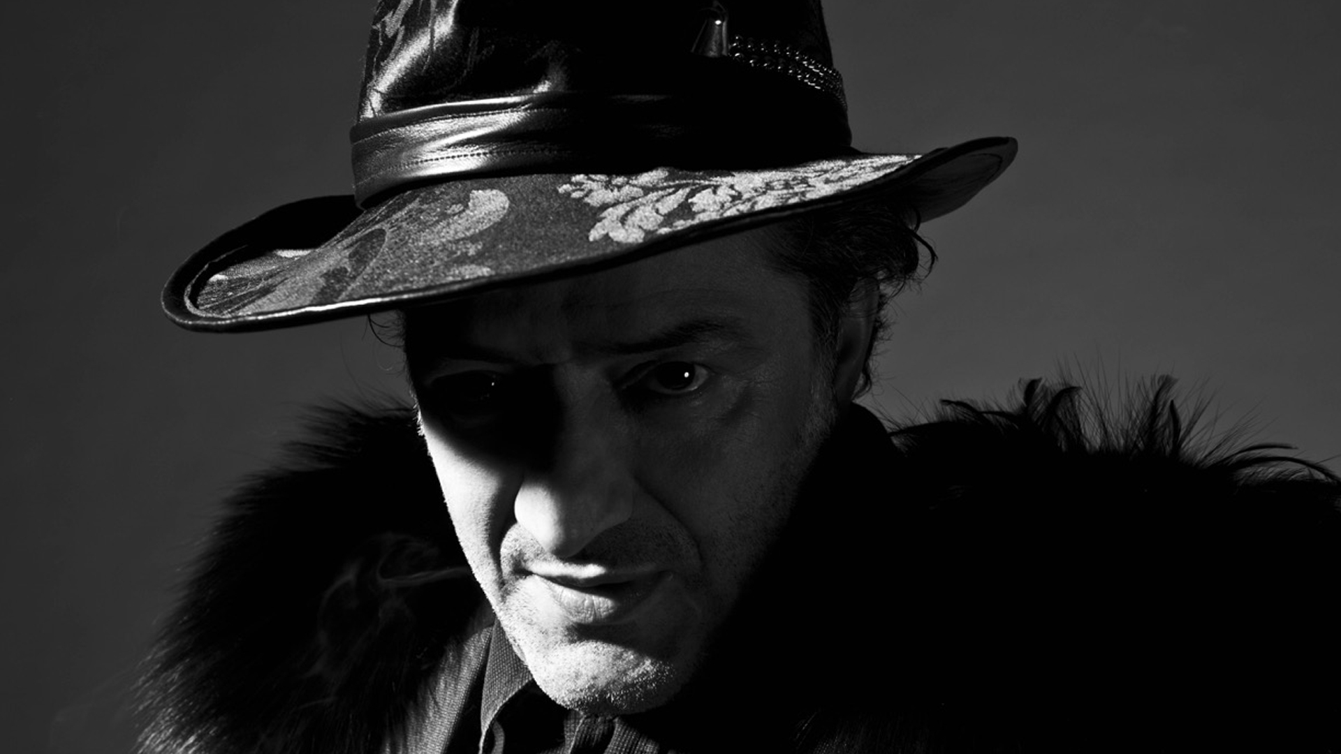 Artiste Rachid Taha Guest Steve Hillage Aux Abattoirs Bourgoin